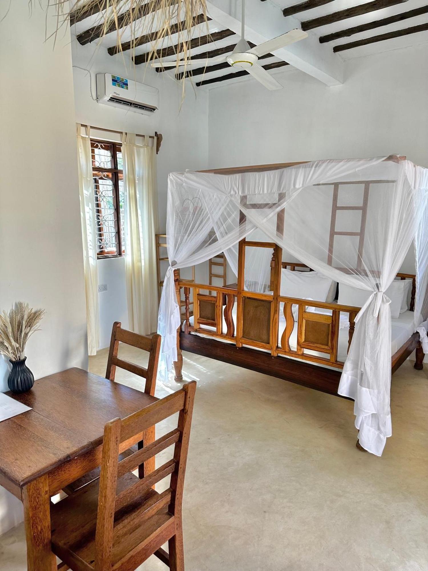Chokoro House Hotell Paje Eksteriør bilde
